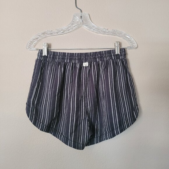Billabong – Women Cotton Black/Grey Striped Shorts – Size S - Picture 2 of 3